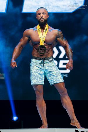 MEN'S PHYSIQUE МАСТЕРА +40